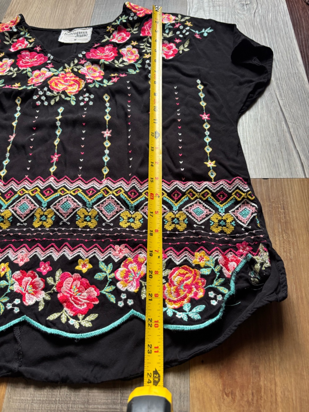 Savanna Jane Embroidered Floral Boho Top Black Medium - Picture 7 of 7